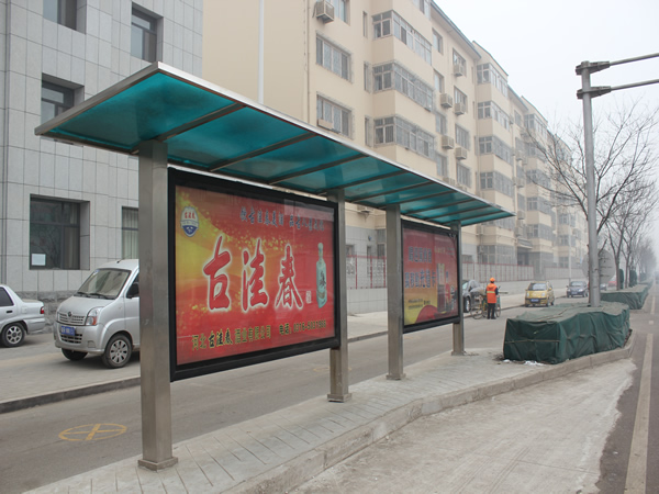 广西换画候车亭