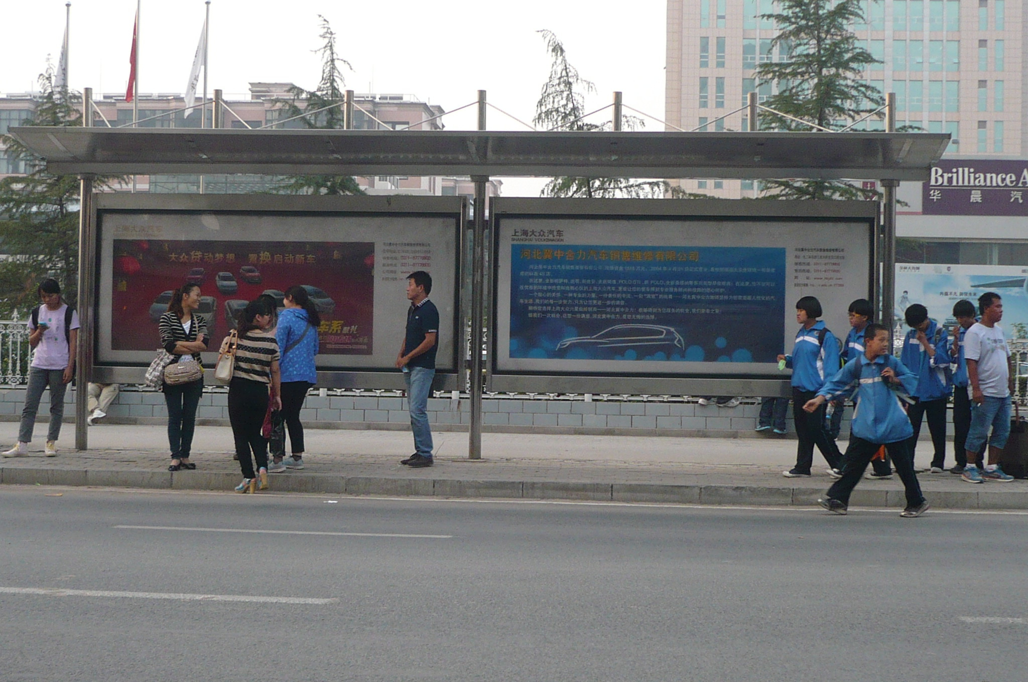 广西城市候车亭